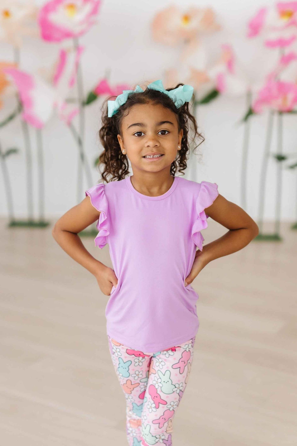 Hangin with My Peeps Leggings - Meera's Mini Mavericks
