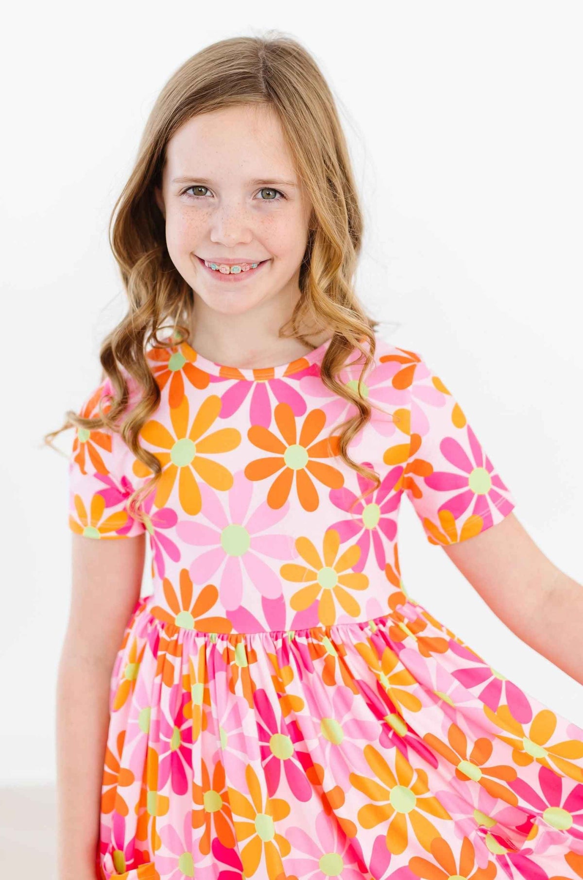 Retro Daisies S/S Pocket Twirl Dress - Meera's Mini Mavericks