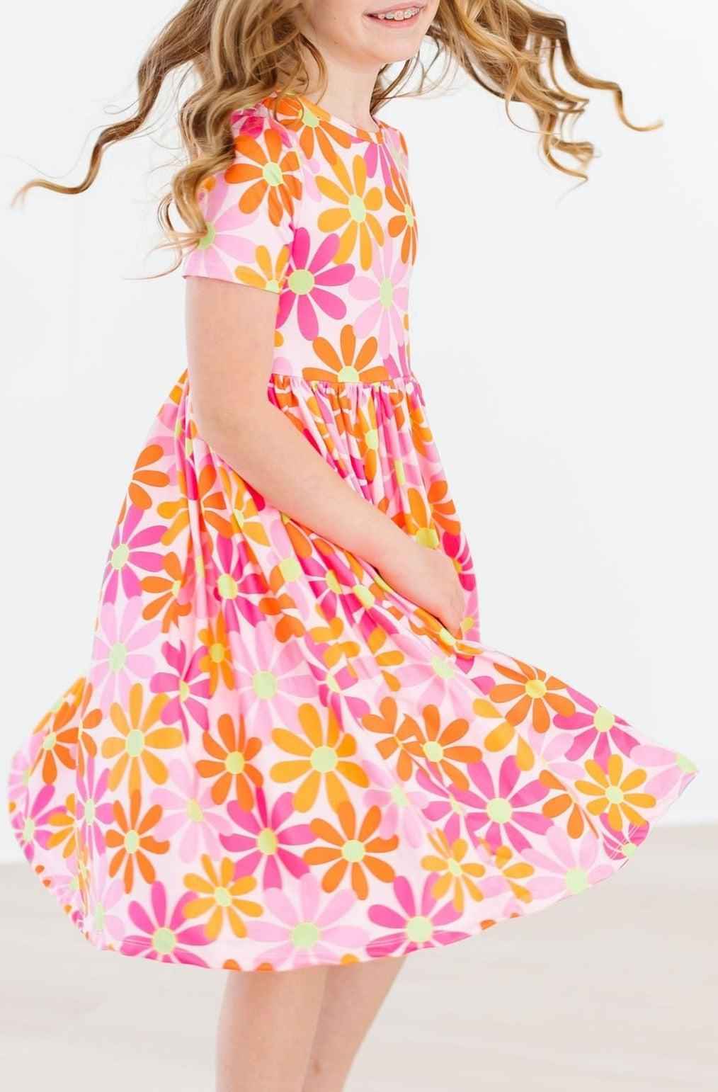 Retro Daisies S/S Pocket Twirl Dress - Meera's Mini Mavericks