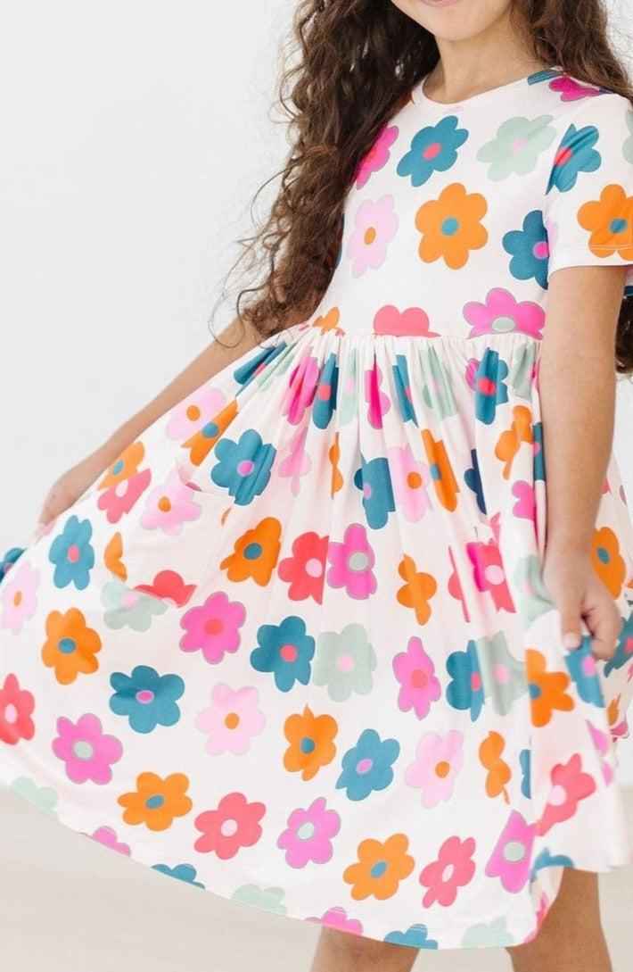 Retro Floral S/S Pocket Twirl Dress - Meera's Mini Mavericks